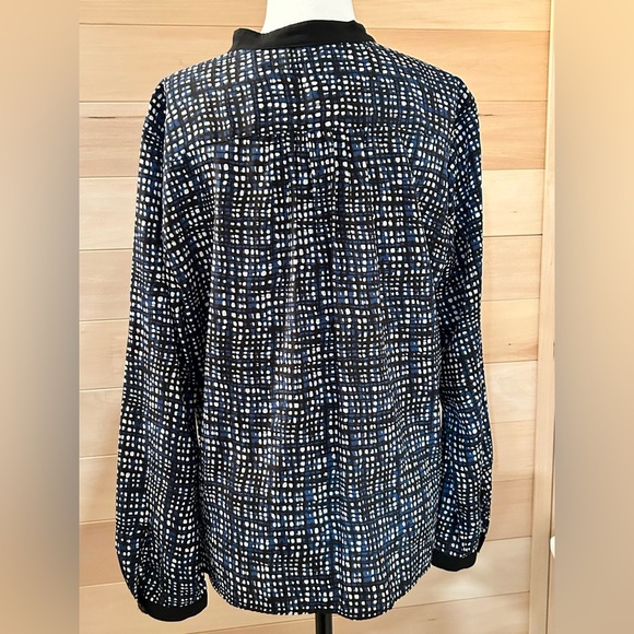 Northern reflection Tradition, S 18P, navy blue and white hidden button up - Picture 12 of 12